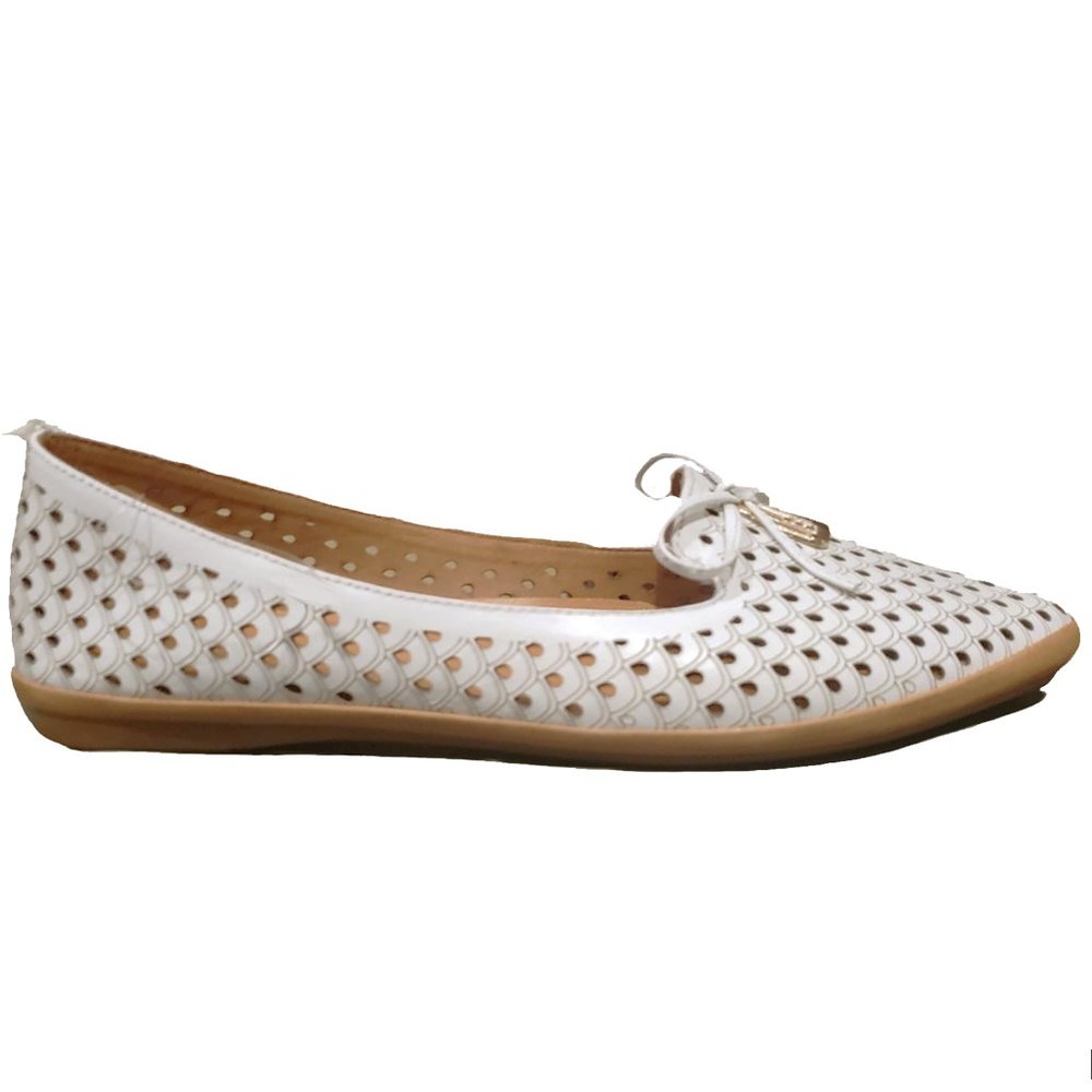 NEW Spring Step Women Aidia Gold Charm Bow Scallop Cut Out Pointy Dress Loafer - Picture 5 of 7